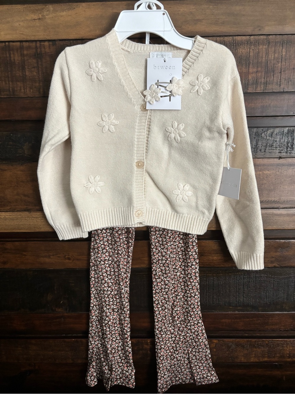 ✨NWT Cream Floral Applique Cardigan, Matching Hair Clips & Floral Pants Set✨